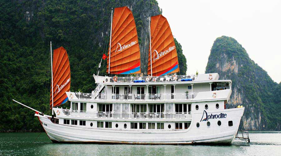 Hanoi - Halong Bay - Trang An Muslim Tour 5 Days